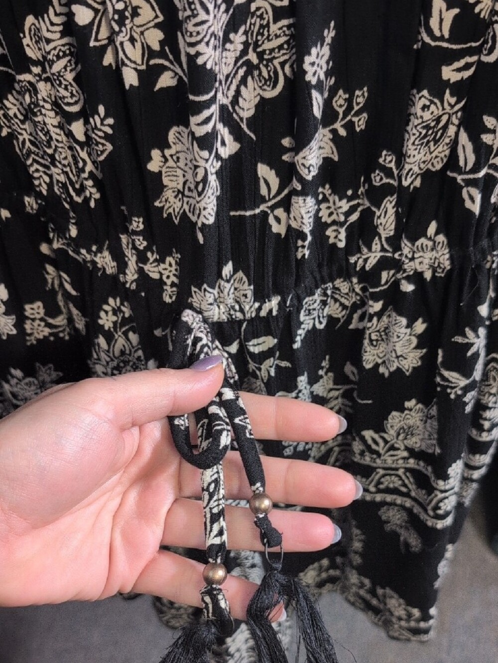 Angie Black and Cream Floral Romper NWT - Picture 4 of 5